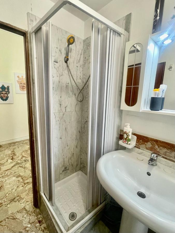 Maya'S Apartment Close To Ballaro Market And Central Station Palermo Exteriör bild